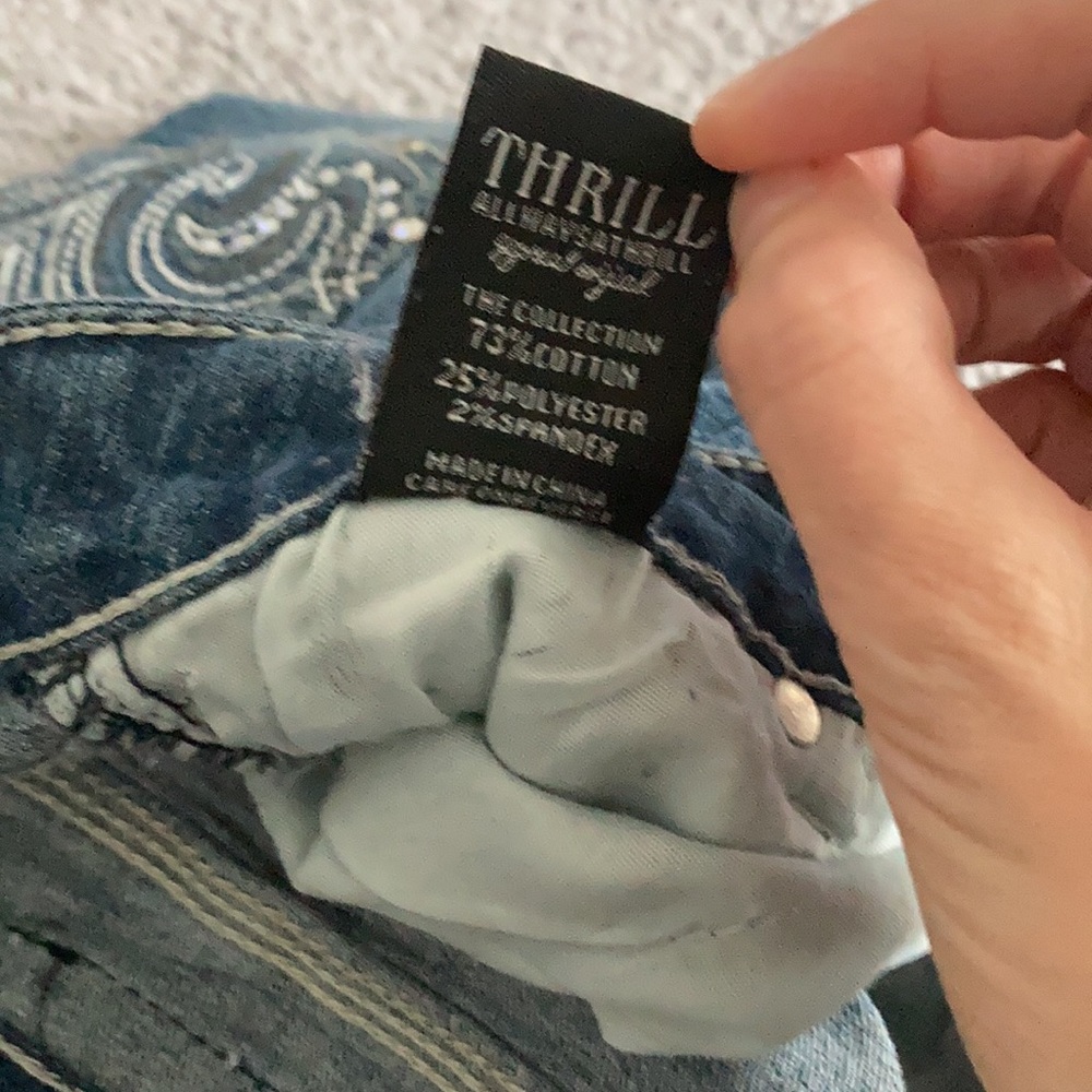 THRILL Distressed Skinny Jeans - Picture 15 of 15